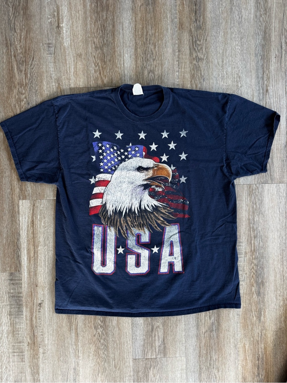 Vintage Navy USA Bald Eagle American Flag T-Shirt - size XXL